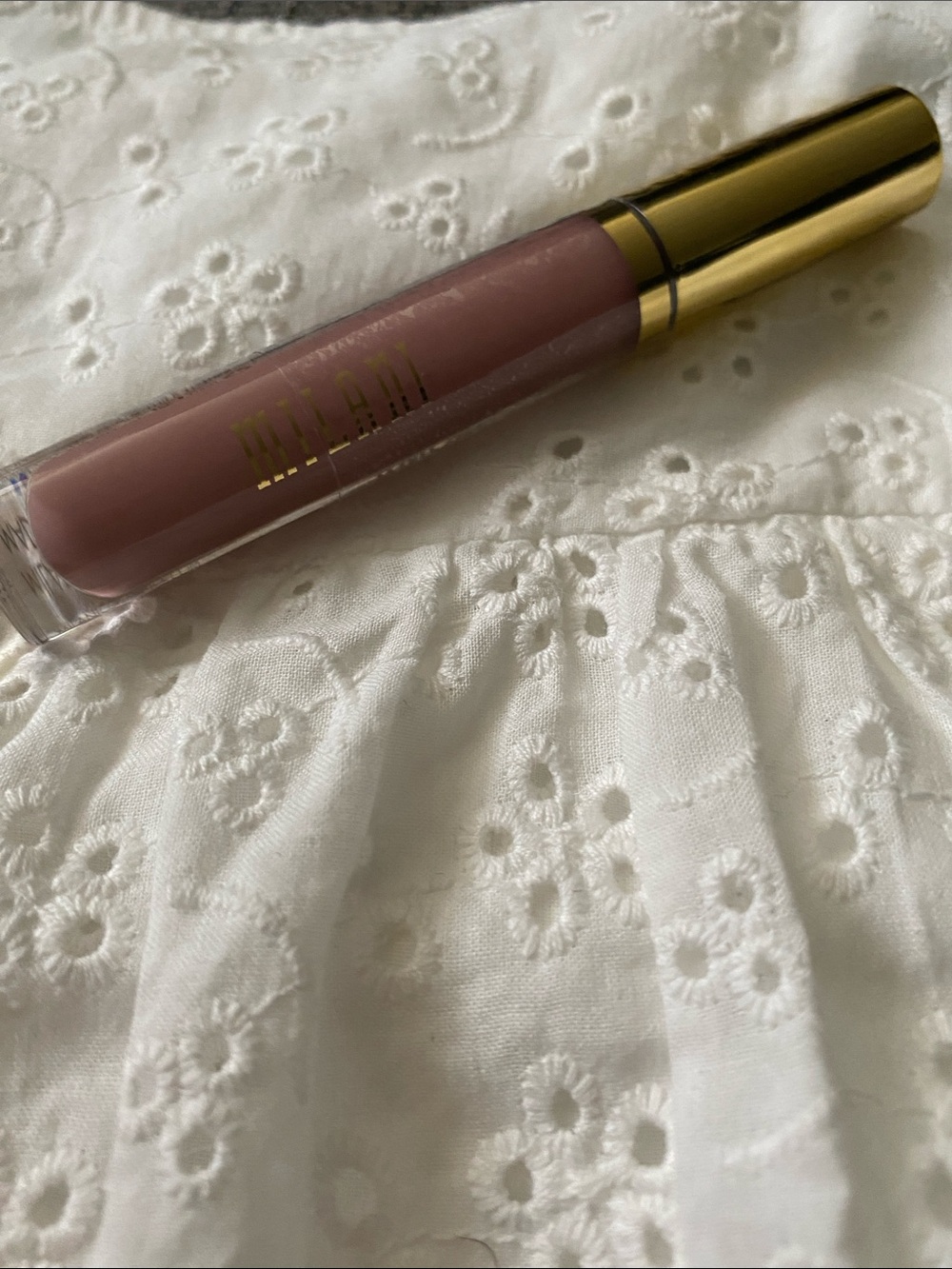 Milani Amore Shine Liquid Lip Color in shade 3 Crush New with out box